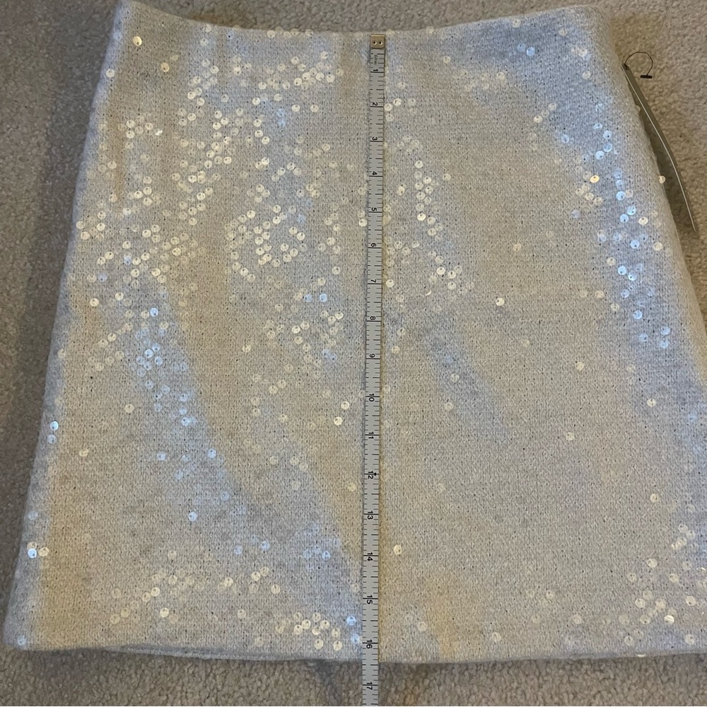NWT White Sequin Mini Skirt - size 2 - Picture 7 of 8